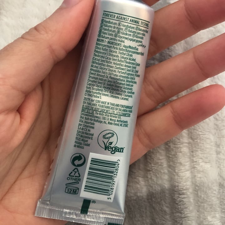 photo of The Body Shop Crème mains shea shared by @marionaubry on  09 Dec 2022 - review