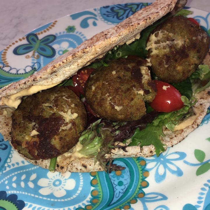 photo of Trader Joe's Falafel shared by @softsofi on  12 Aug 2021 - review