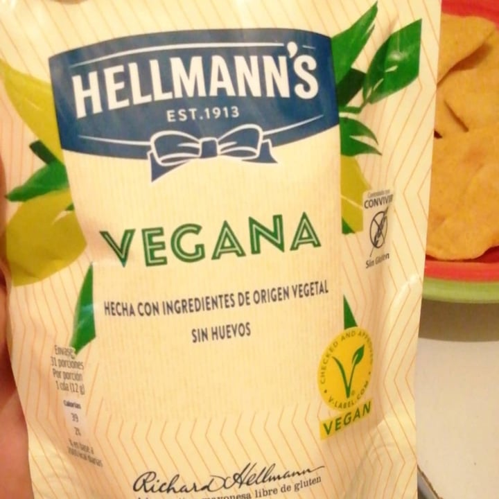 photo of Hellmann’s Hellman’s Vegan Mayonnaise shared by @luciferestnoir777 on  08 Dec 2020 - review