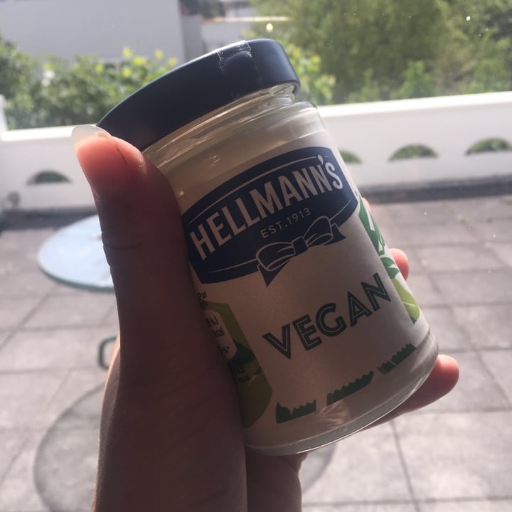 photo of Hellmann’s Hellman’s Vegan Mayonnaise shared by @sylviavankampen on  29 Jun 2020 - review