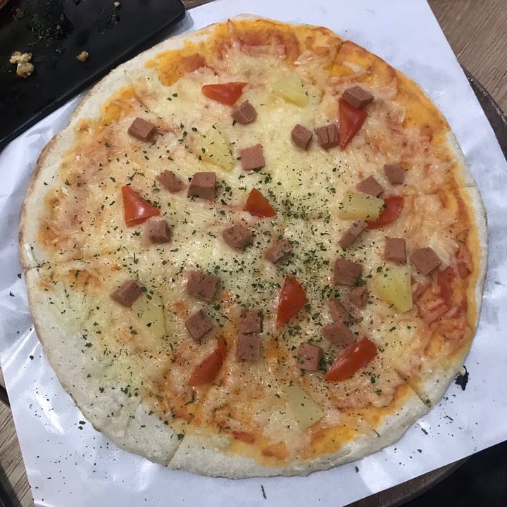 photo of Saute-San Hawaiian Pizza shared by @veggieoty on  21 Dec 2020 - review