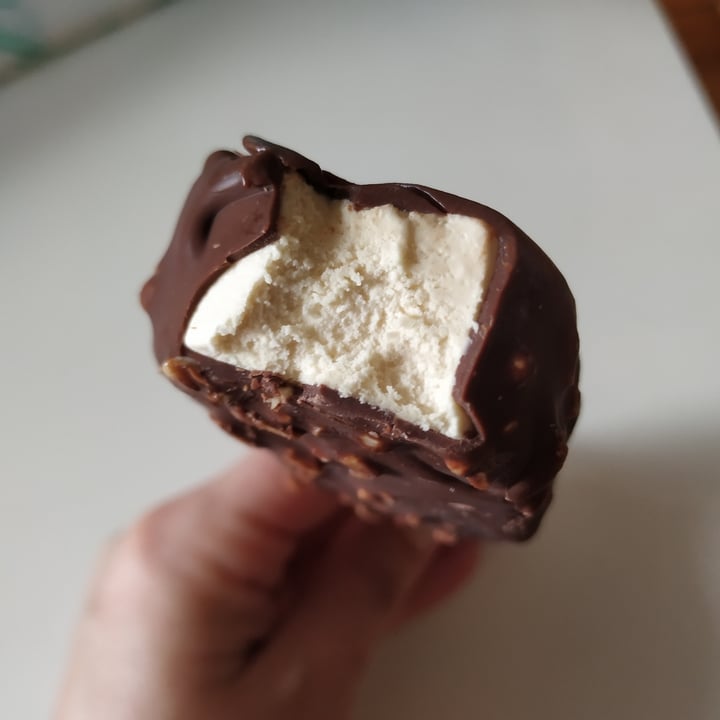 review photo of Vemondo Helado vegano almendrado shared by @aranzazu on 14 Jun 2021 - review