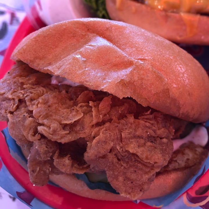review photo of Monty's good burger Charlie’s Chicken Sandiwch shared by @ambzmorris on 07 May 2022 - review