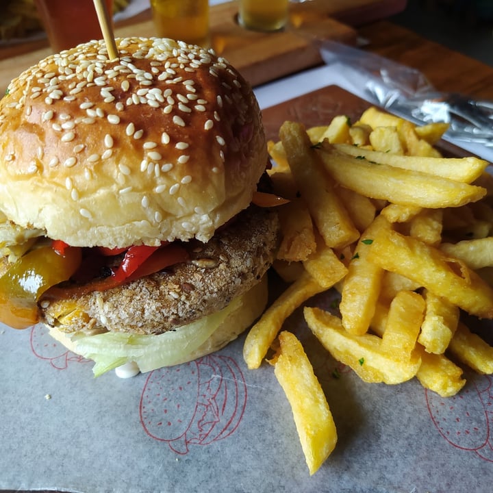 photo of Prosit Bierhaus Hamburguesa de legumbres shared by @nurita on  01 Feb 2021 - review