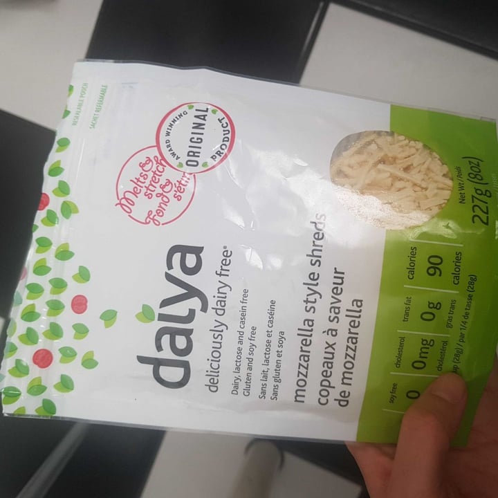 photo of Daiya Classic Blend Cheddar and Mozzarella Style Shreds shared by @moryski on  18 Apr 2020 - review