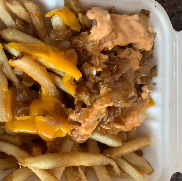 photo of Plant Power Fast Food BBQ chicken salad shared by @michellebaena on  21 Aug 2020 - review