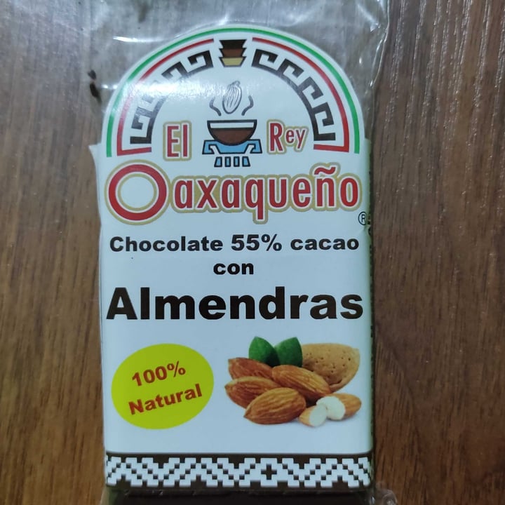 review photo of El rey oaxaqueño Chocolate 55% Cacao Con Almendras shared by @lishgrinn on 19 Dec 2021 - review