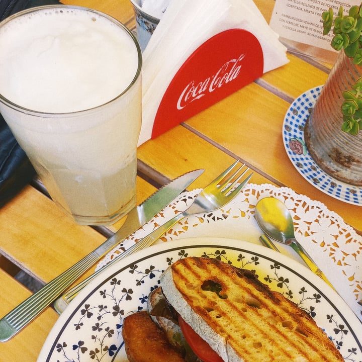 review photo of Blossom limonada shared by @camilamunoz66 on 16 Oct 2021 - review