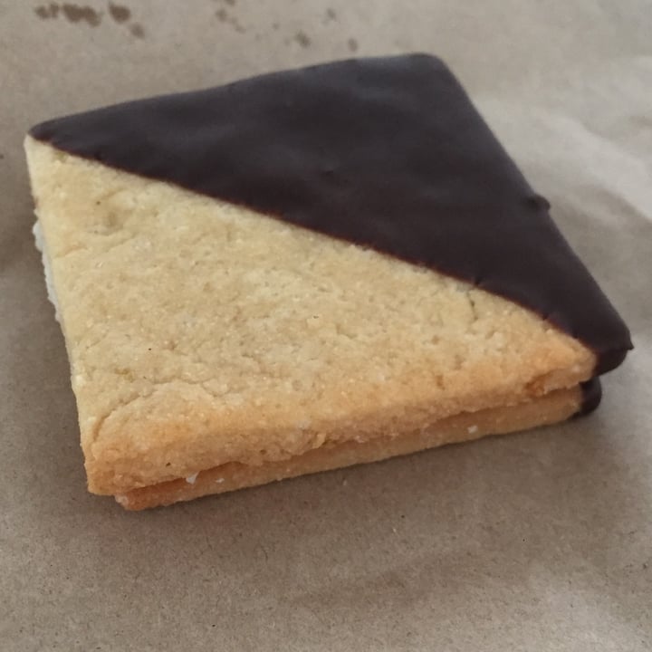 photo of Bioma plant based café Galletita de limon shared by @fermin on  03 Feb 2022 - review