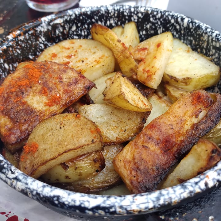 review photo of La Temeraria Entrada de papas asadas al pimenton shared by @itayuarman on 31 Oct 2021 - review