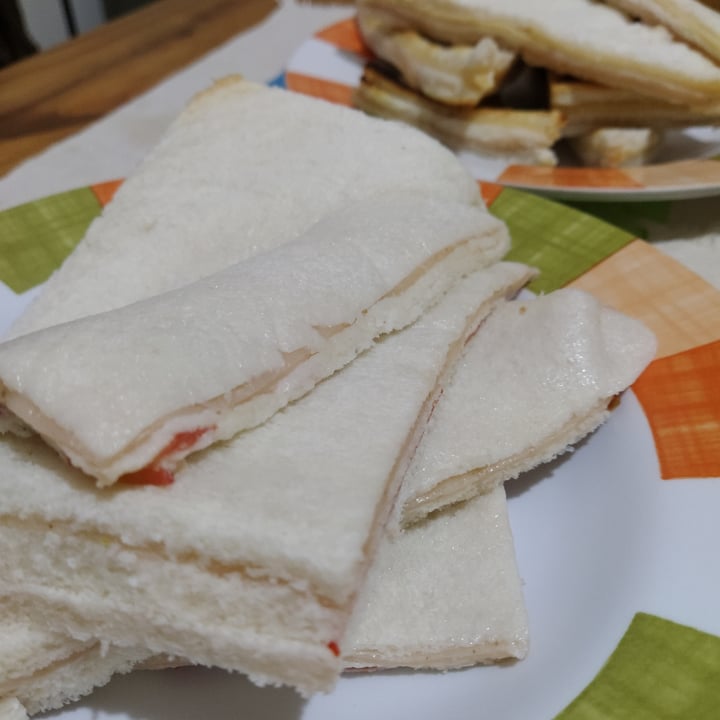 photo of Sante Guche Sándwiches de miga shared by @anife on  05 Aug 2020 - review