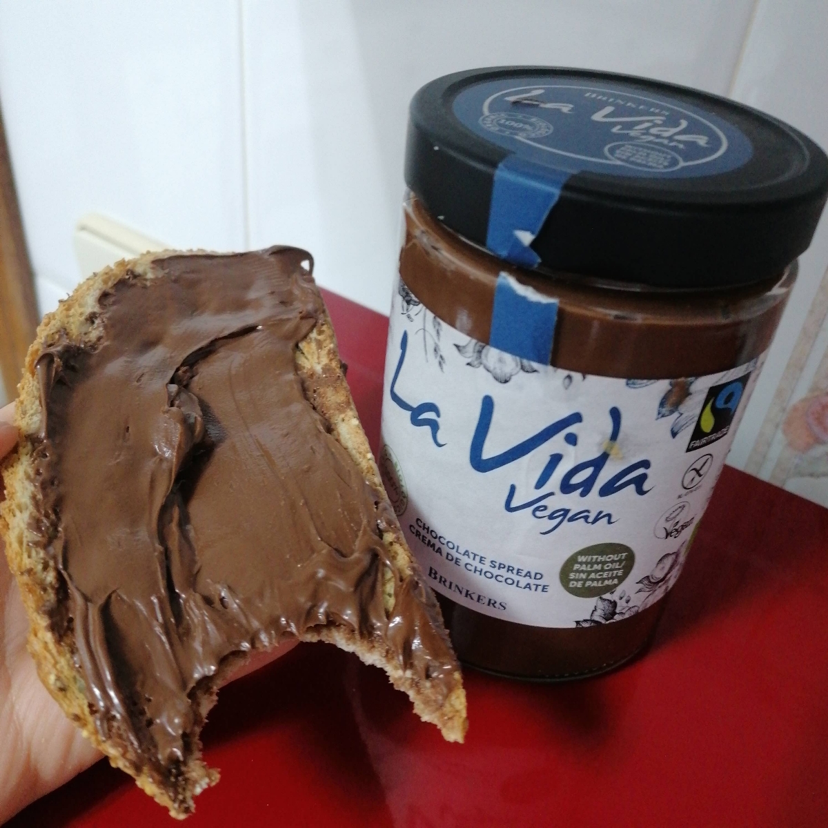 La Vida Vegan Crema de Avellanas y Chocolate from Brinkers - Vegan ...