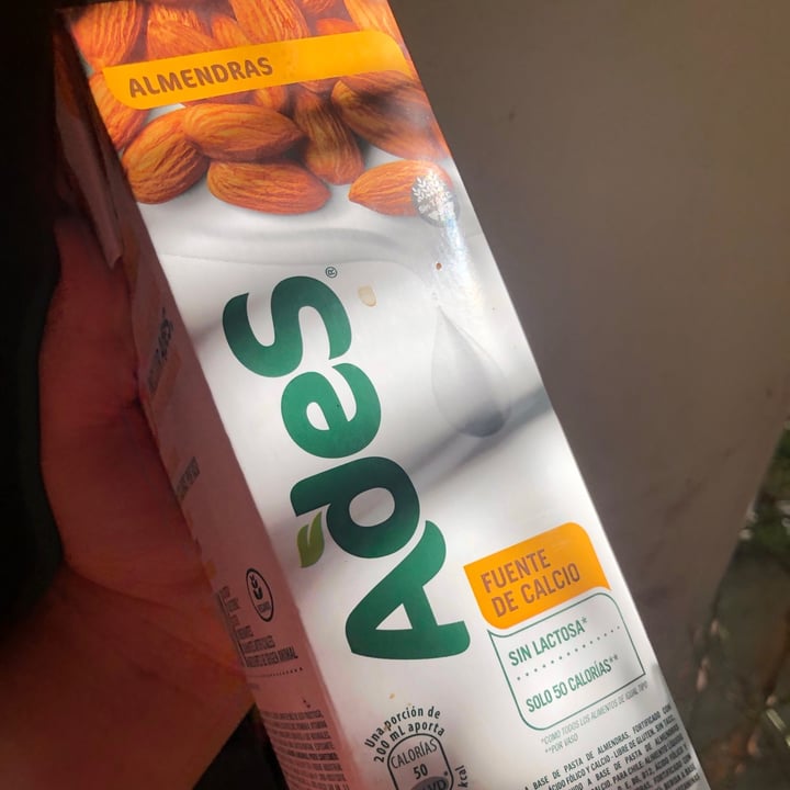 photo of Ades Leche de Almendras sabor Natural shared by @sntveg on  01 Apr 2021 - review