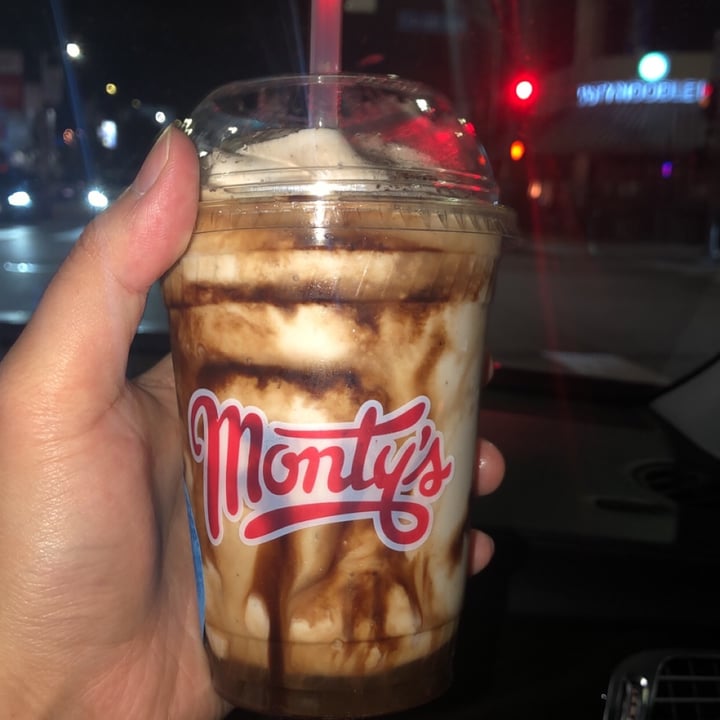 photo of Monty's Good Burger Mocha Shake shared by @merylg4v on  16 Mar 2021 - review