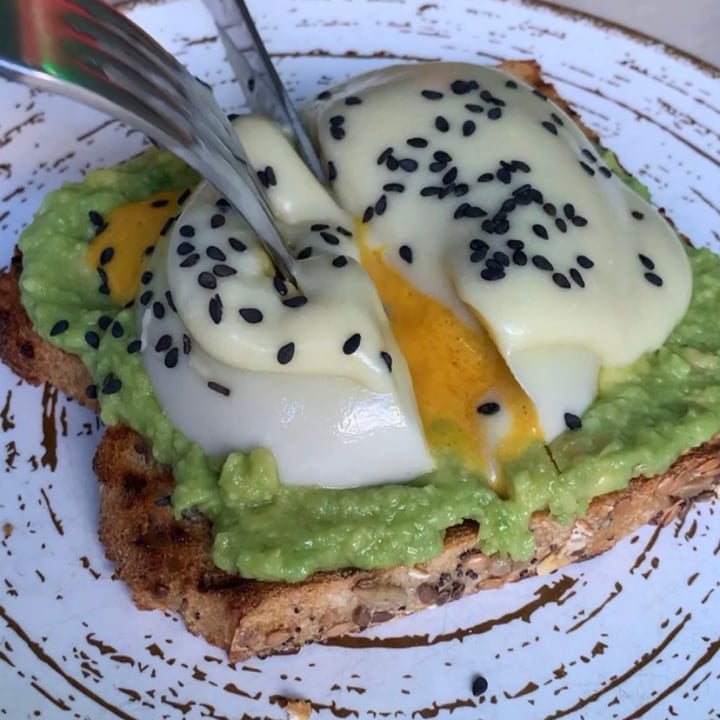review photo of Frutas Prohibidas Huevos Venedict shared by @jviv98 on 08 Sep 2021 - review
