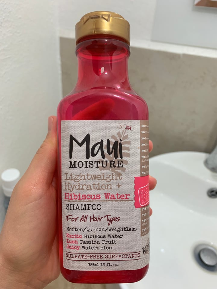 photo of Maui Moisture Lightweight Hydratation + Hibiscus Water Shampoo shared by @nancy on  08 Aug 2019 - review