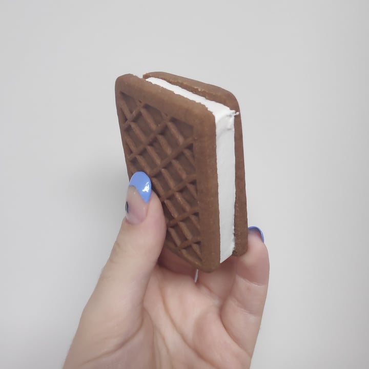 review photo of Vemondo Coconut sandwich shared by @elenacasadoyt on 08 Jun 2022 - review