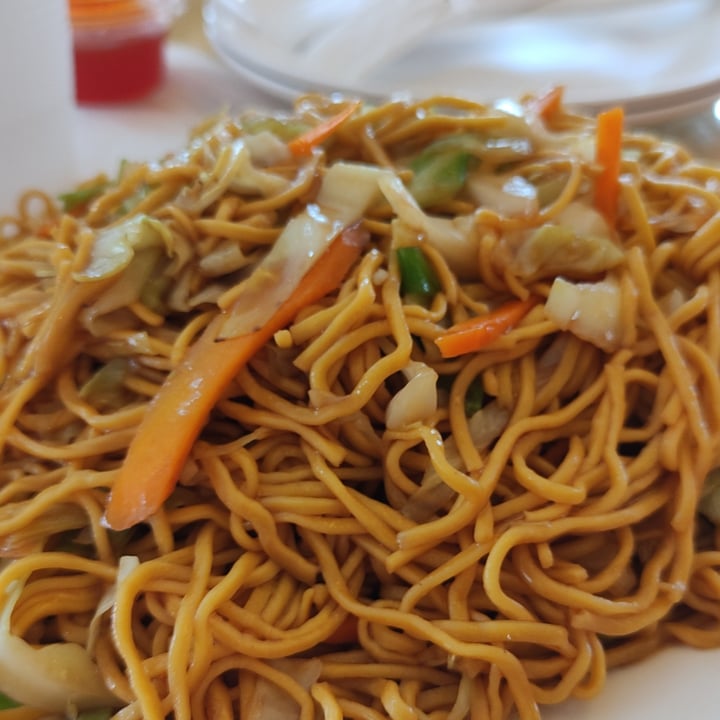 photo of Restaurante Buenísimo Chow mein de vegetales shared by @flaviawhites on  06 Jul 2022 - review