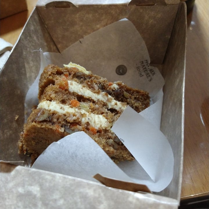 review photo of Let it V - Delivery & Take Away Carrot cake shared by @camibrandan on 11 Aug 2022 - review