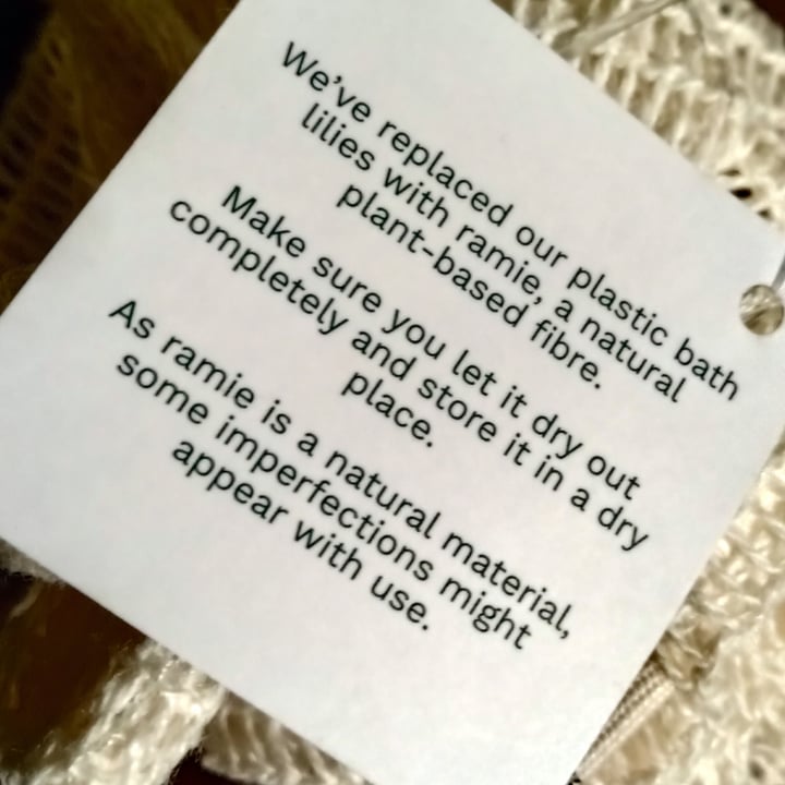 review photo of The Body Shop ramie estropajo shared by @jolieloveanimals on 12 Jun 2022 - review
