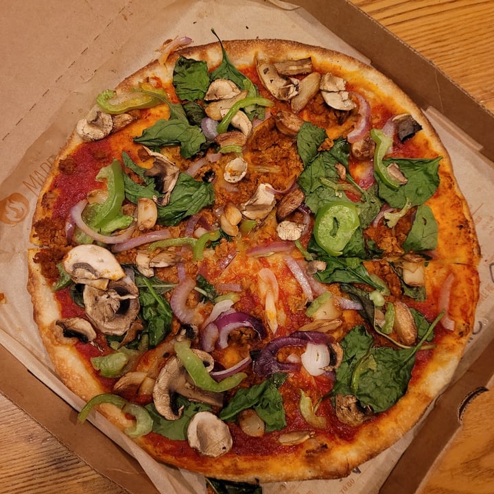 photo of Blaze Pizza Build Your Own Pizza (Vegan) shared by @byobottlesg on  10 Dec 2021 - review