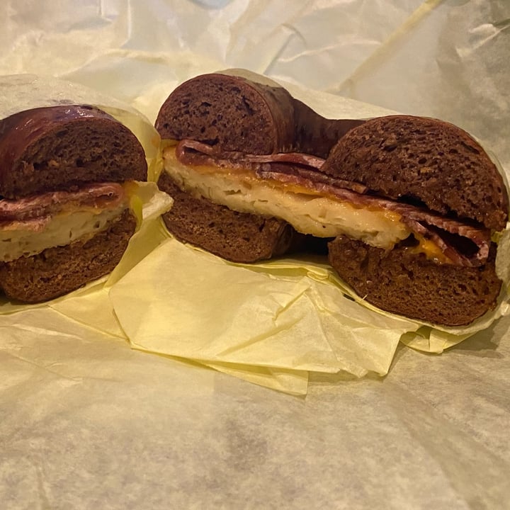 photo of Ben & Esther’s Vegan Delicatessen Bacon, Egg, & Cheese Bagel Sandwich shared by @knorthway on  13 Mar 2022 - review