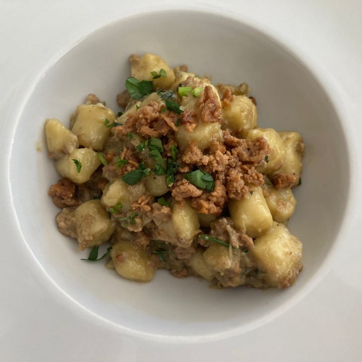 photo of Nativa Ristorante Gnocchetti di patate con carciofi e salsiccia profumati al tartufo shared by @danydanys on  10 Apr 2022 - review