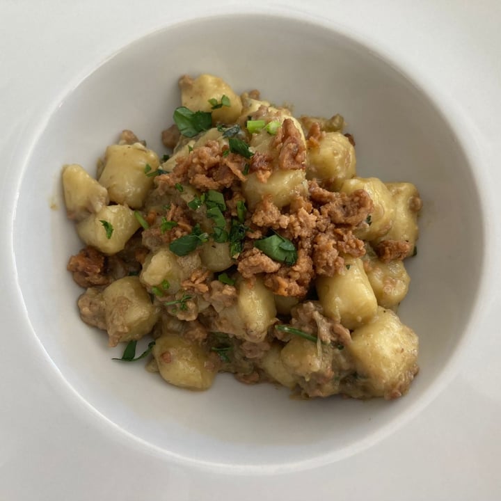 review photo of Nativa Ristorante Gnocchetti di patate con carciofi e salsiccia profumati al tartufo shared by @danydanys on 10 Apr 2022 - review