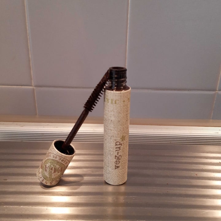 photo of Veg-up Mascara shared by @alessandrafree on  24 Oct 2022 - review