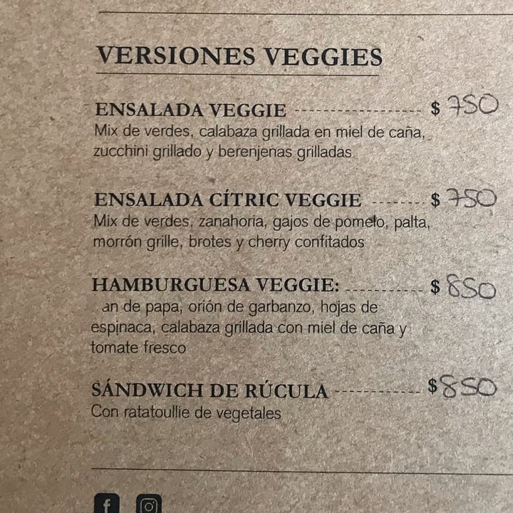 photo of El Patio Lanusita Hamburguesa veggie shared by @abru95 on  19 Jun 2022 - review