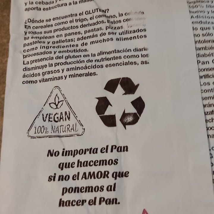 review photo of Pan Gabriel Pan de caja shared by @cecirojas on 10 Apr 2022 - review