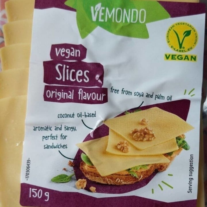 photo of Vemondo Vegan slices original flavour shared by @giuppino2017 on  17 Sep 2022 - review
