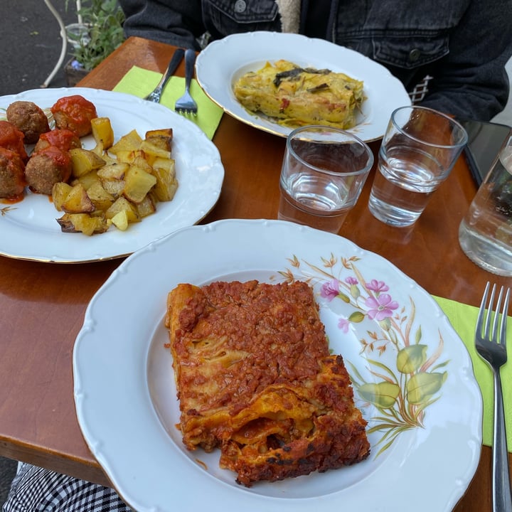 photo of La Schiscetteria Lasagna con ragù di soia shared by @melissazara on  10 Mar 2022 - review