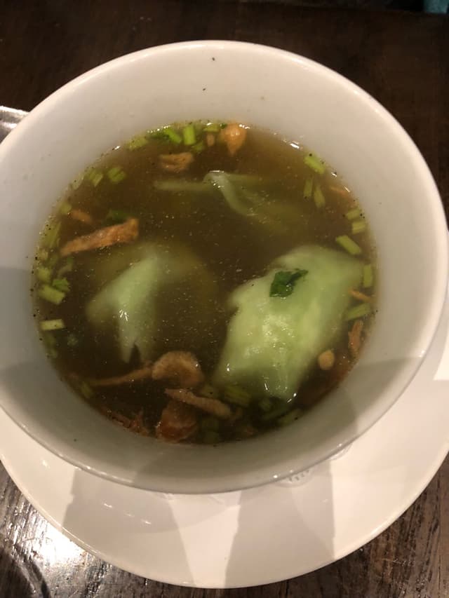 菜肴“Organic white bean, root vegetable and pumpkin bouillon”的照片