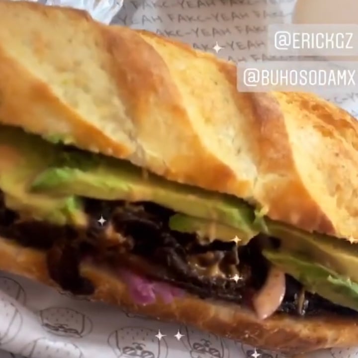 photo of fakc-yeah Fakcing sándwich shared by @anagabyveg on  08 Oct 2020 - review