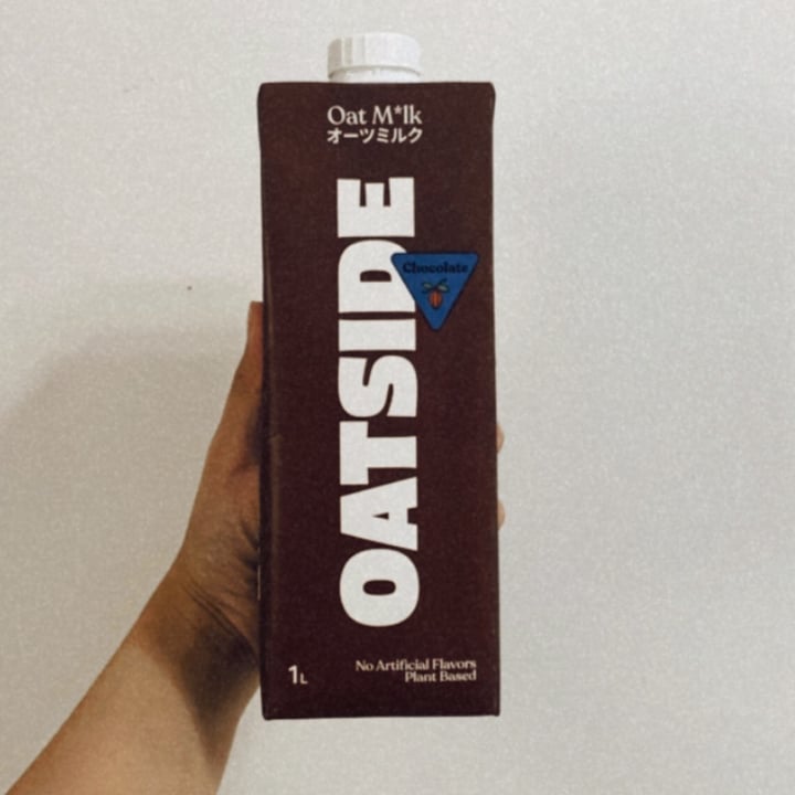 photo of Oatside Oatside Chocolate shared by @jzishungry on  10 Apr 2022 - review