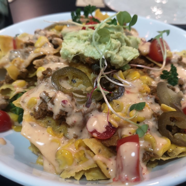 photo of The Vegan Chef Sandton Loaded Nachos shared by @hemapatel on  26 Sep 2022 - review