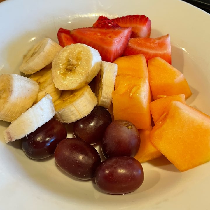 photo of Denny's Fruit Bowl shared by @vivalaviolet on  14 May 2022 - review
