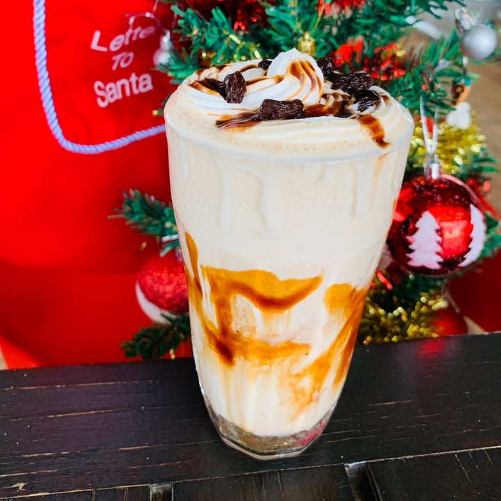 photo of Asher's Corner Cafe @ Ashers Farm Sanctuary Christmas Cake Milkshake shared by @gjrichter1 on  28 Dec 2020 - review