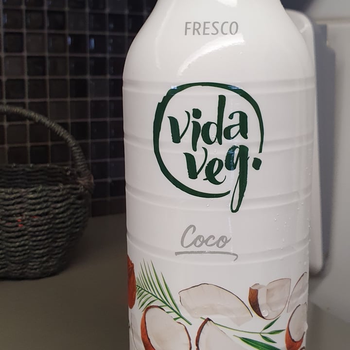 review photo of Vida Veg Bebida Leite Vegetal Coco shared by @katiabud on 29 Aug 2022 - review