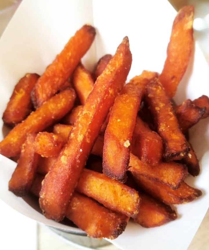 photo of WS Deli Experience Store Sweet Potato Fries shared by @akanksha-r on  31 Oct 2019 - review