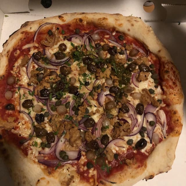 菜肴“No Tuna pizza”的照片