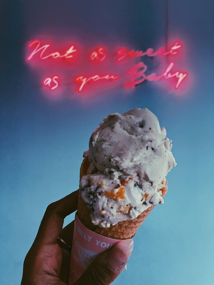review photo of Mad Pops Bali White chocolate coconut orange shared by @alyrauff on 13 Oct 2018 - review