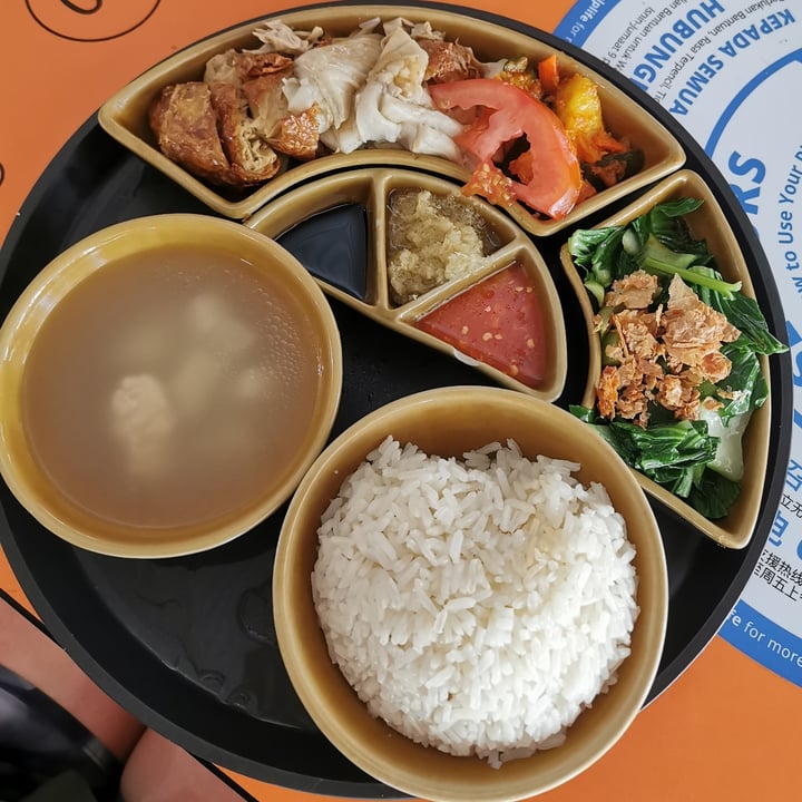 photo of 33 Vegetarian Food Set A Vegetarian Chicken Rice shared by @ycarolyn on  11 Nov 2022 - review