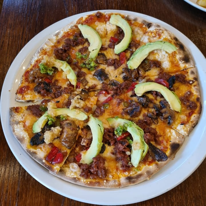 photo of Papachinos Boksburg Vegan Pizza With Beyond Meat Mince shared by @peanutqueen on  08 Aug 2022 - review
