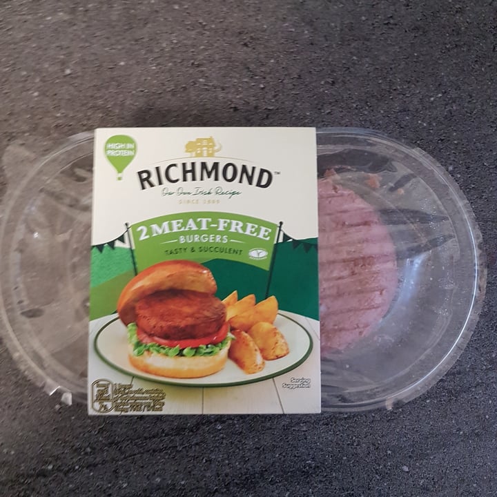 photo of Richmond Meat Free Burgers shared by @veganbakesandbites on  28 Mar 2021 - review