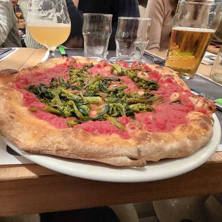 review photo of 3dddì Pizzeria pizza rossa e friarielli shared by @wandavetveg on 14 Dec 2022 - review