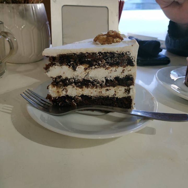 photo of Alice in Wonderpie Carrot cake shared by @runa on  22 Oct 2021 - review