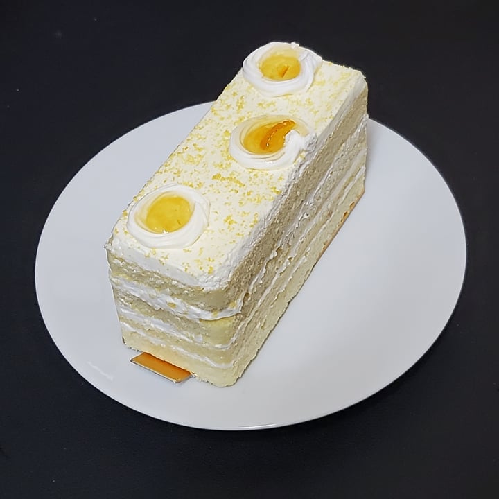 review photo of M Bakery Yuzu Cake shared by @veggiexplorer on 06 Dec 2020 - review