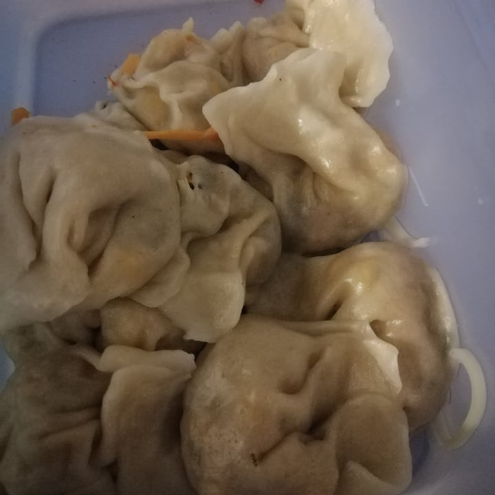 photo of Dum Dum Dumplings Veganos shared by @sebastianr on  25 Aug 2021 - review